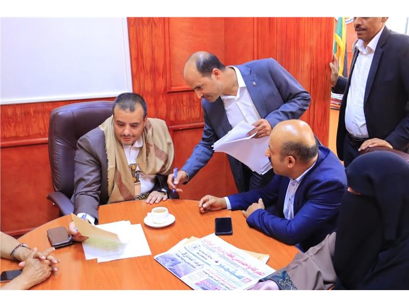 مدير عام هيئة المواصفات يلتقي في اليوم المفتوح عدداً من المواطنين والتجار 