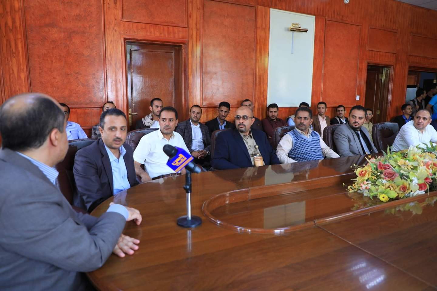 نائب وزير الصناعة يطلع على مستوى الانضباط الوظيفي بالهيئة